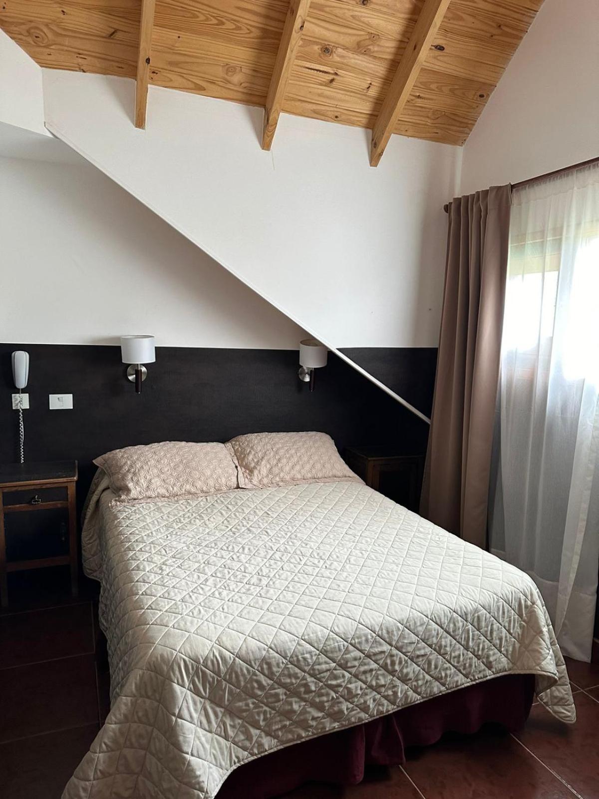 Meulen Hosteria Y Apart El Calafate Bagian luar foto