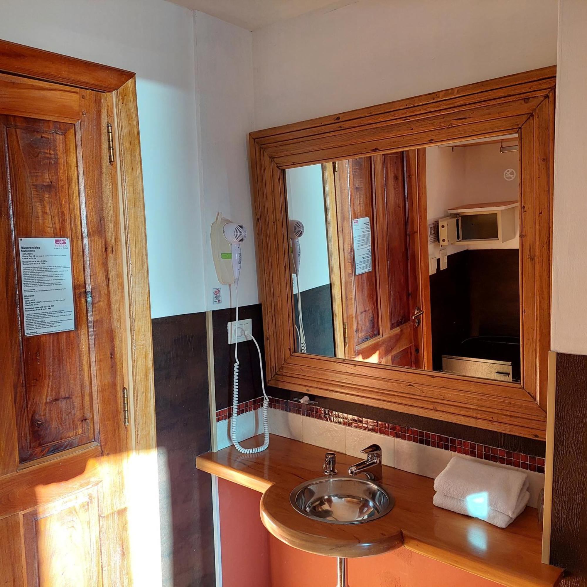 Meulen Hosteria Y Apart El Calafate Bagian luar foto